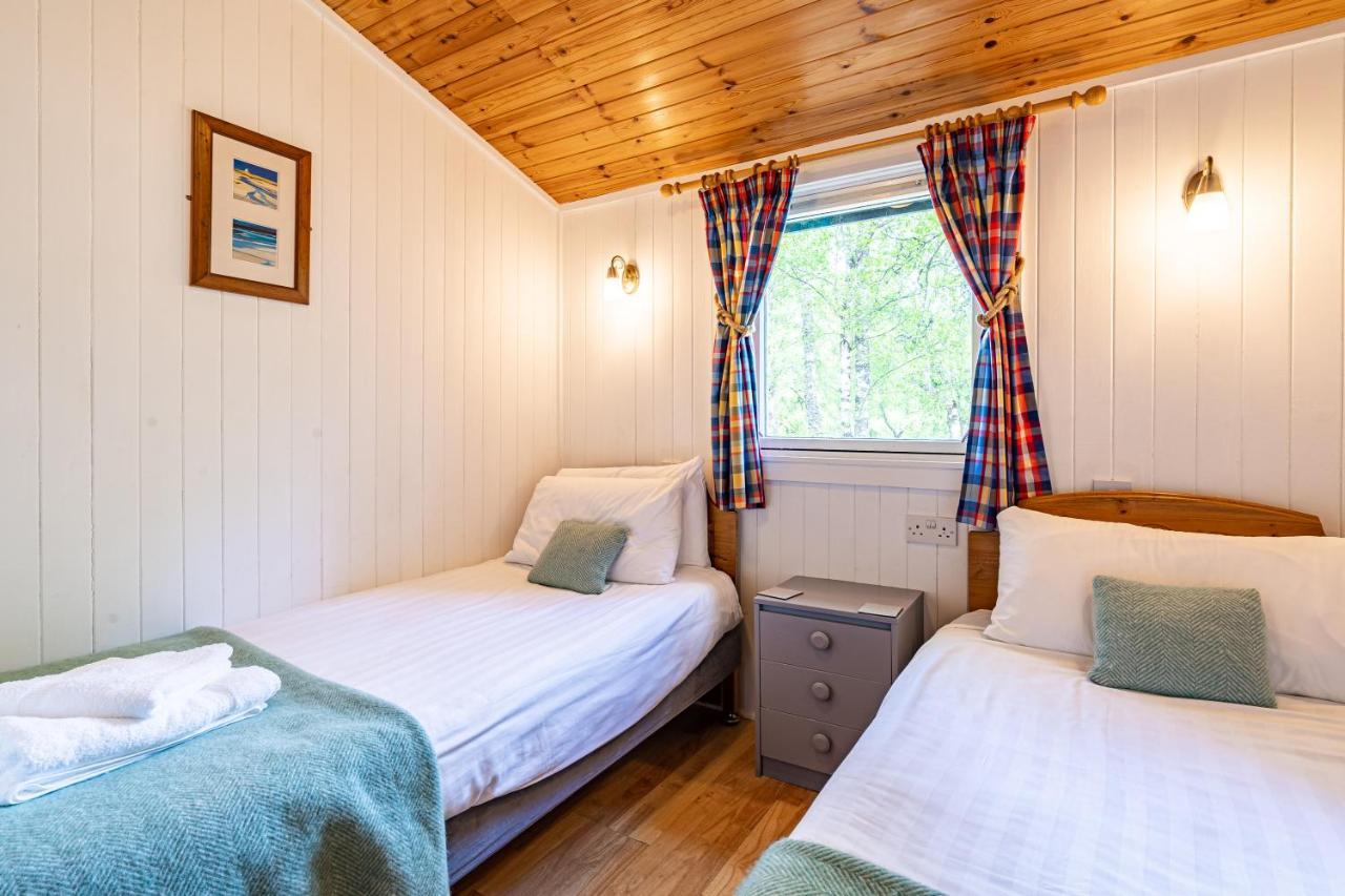 Heather Lodge 10 With Hot Tub Belladrum Exterior foto